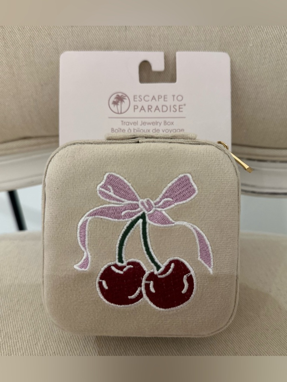 Escape to Paradise Embroidered Cherry Travel Jewelry Box Beige & Pink NWT
